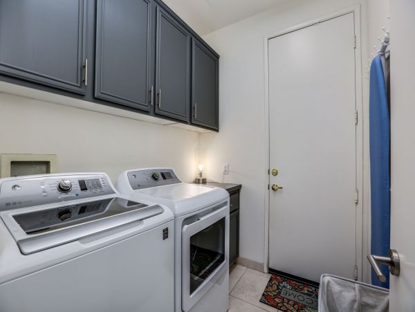 Palm Springs Home 991330