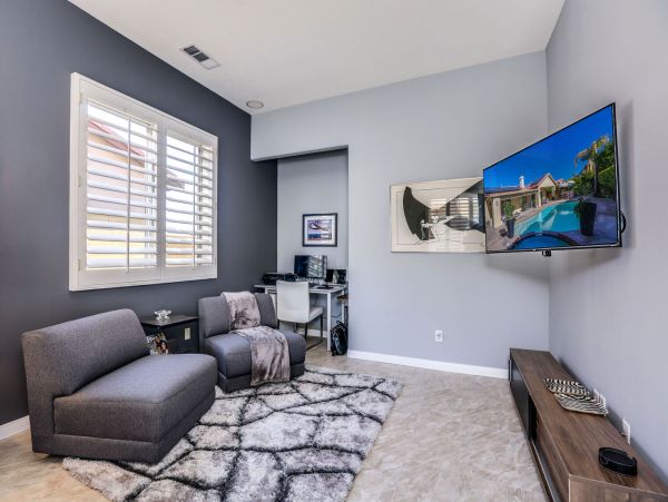 Palm Springs Home 991330