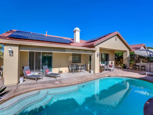 Palm Springs Home 991330