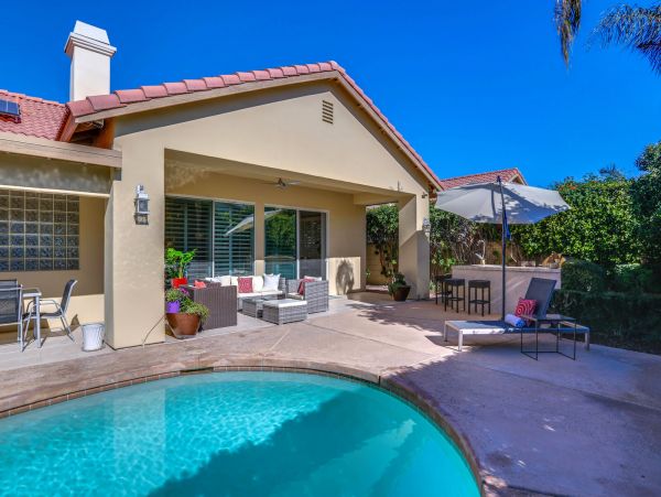 Palm Springs Home 991330