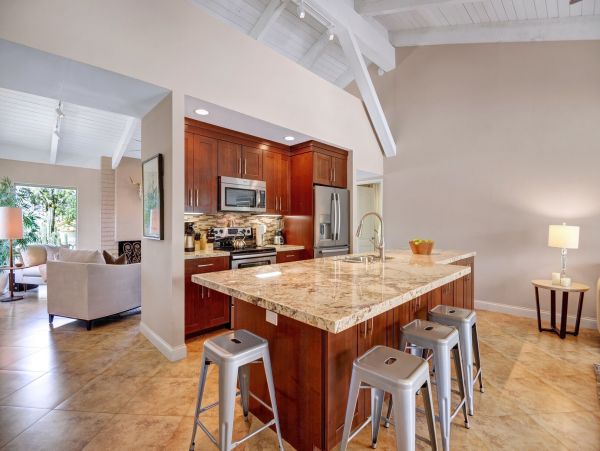 Palm Springs Home 991334