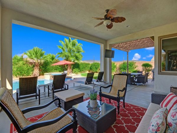 Palm Springs Home 991335