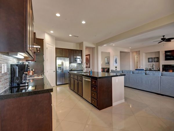 Palm Springs Home 991335