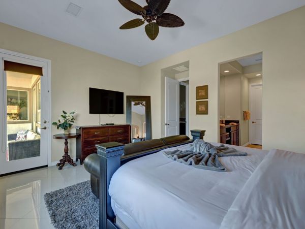 Palm Springs Home 991335