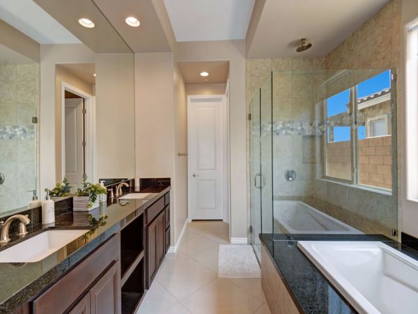 Palm Springs Home 991335