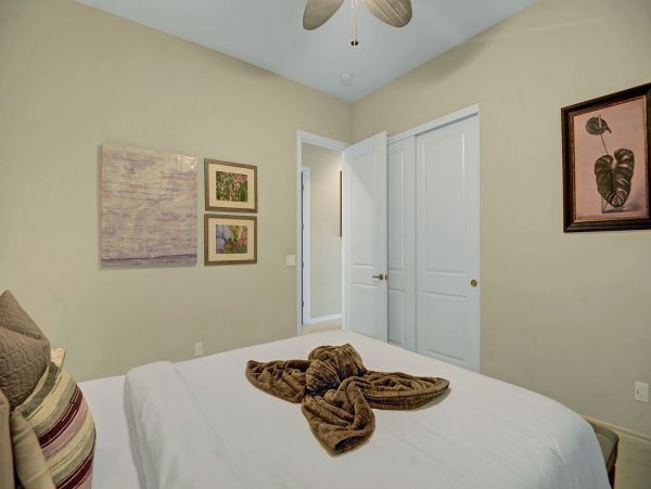 Palm Springs Home 991335