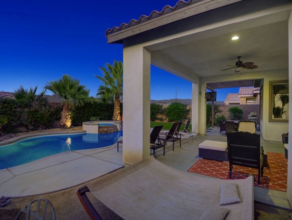 Palm Springs Home 991335