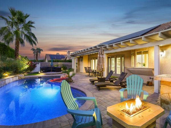 Palm Springs Home 991336