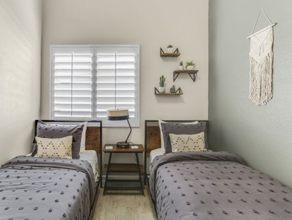 Palm Springs Home 991336