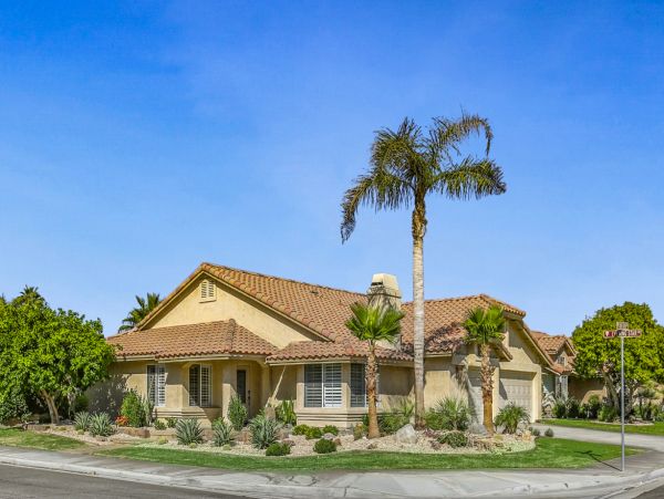 Palm Springs Home 991336