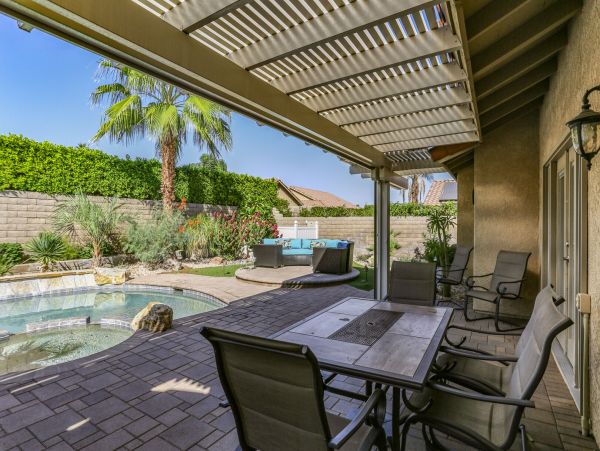 Palm Springs Home 991336