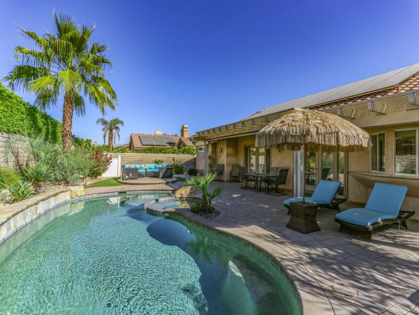 Palm Springs Home 991336