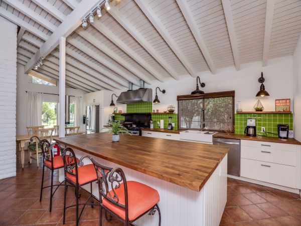 Palm Springs Home 991337