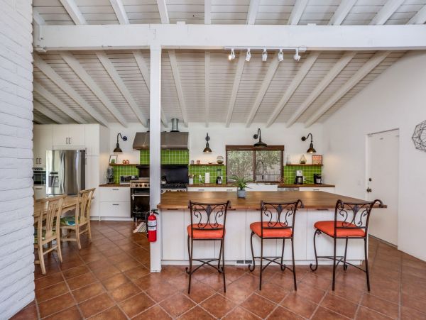 Palm Springs Home 991337