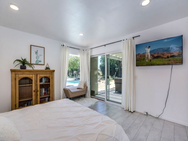 Palm Springs Home 991337