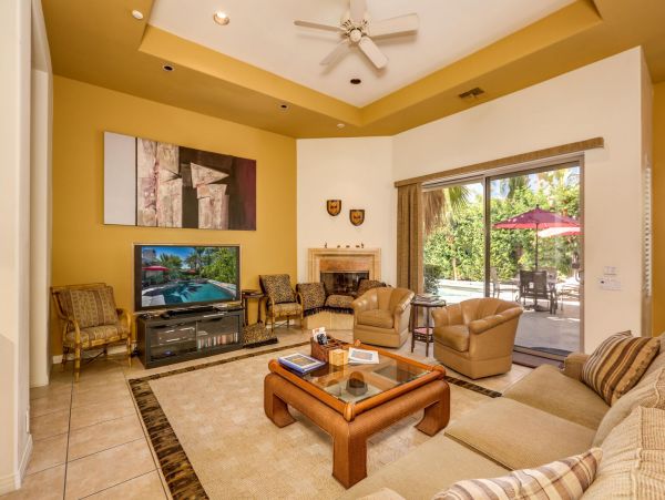 Palm Springs Home 991340