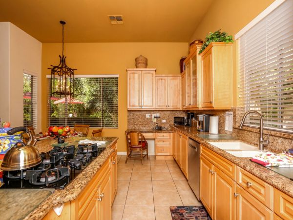 Palm Springs Home 991340