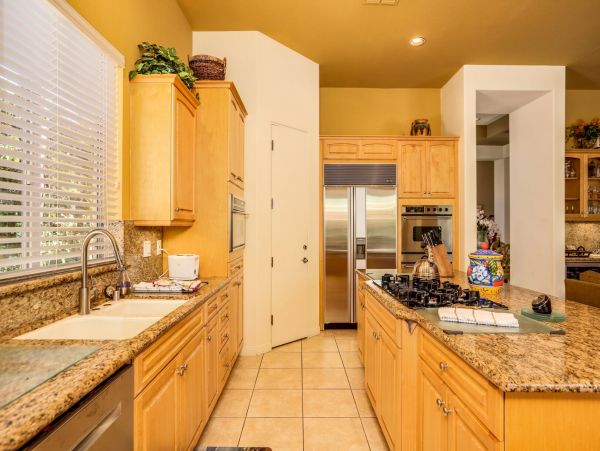 Palm Springs Home 991340