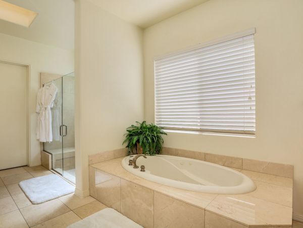Palm Springs Home 991340