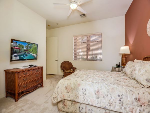 Palm Springs Home 991340