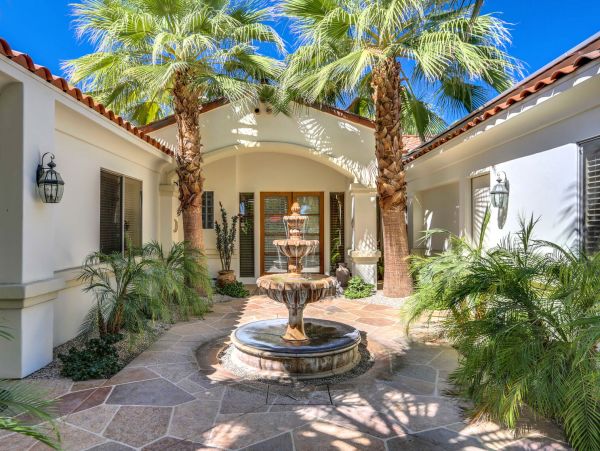Palm Springs Home 991340