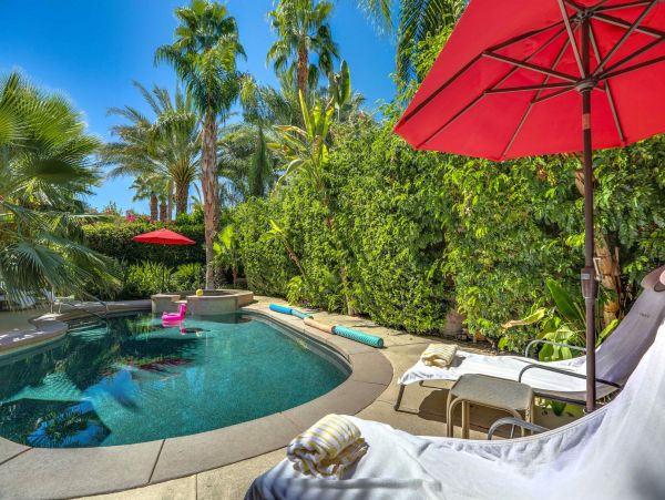 Palm Springs Home 991340