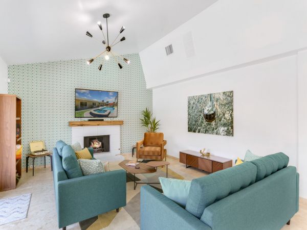 Palm Springs Home 991343