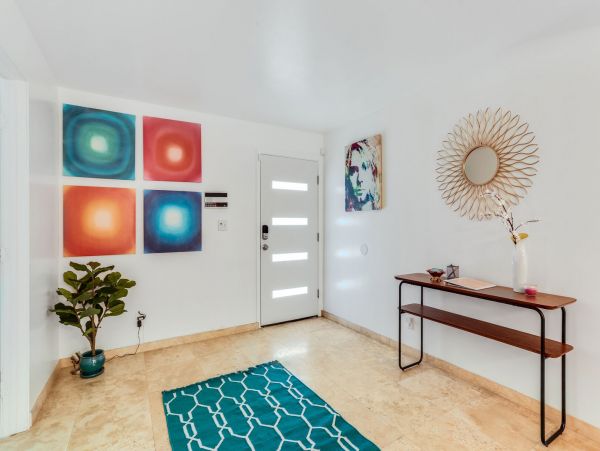 Palm Springs Home 991343