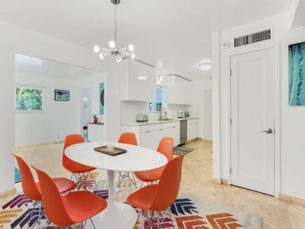 Palm Springs Home 991343