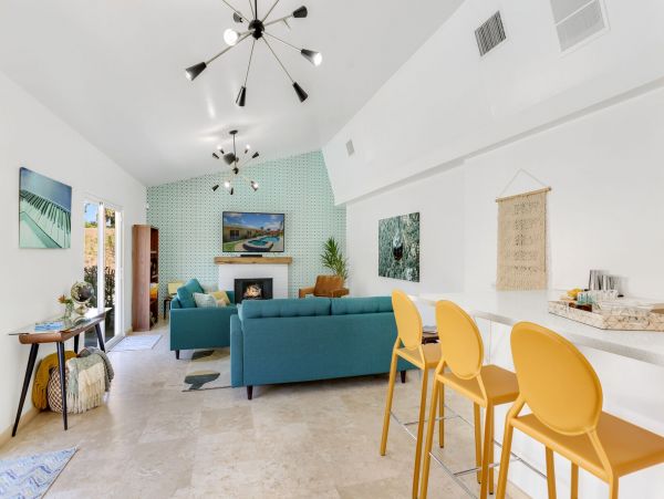 Palm Springs Home 991343