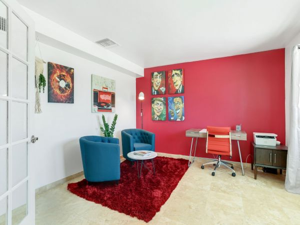 Palm Springs Home 991343