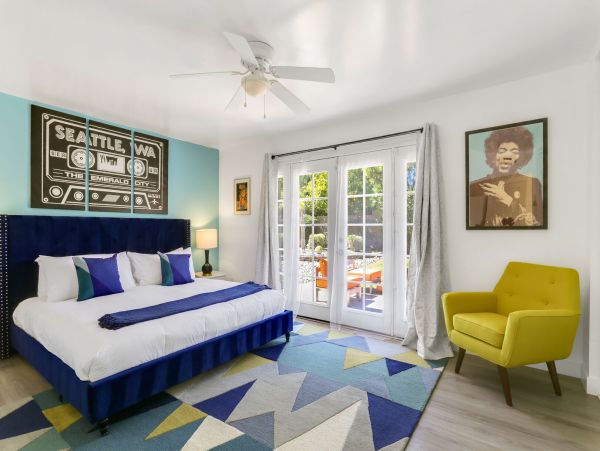 Palm Springs Home 991343