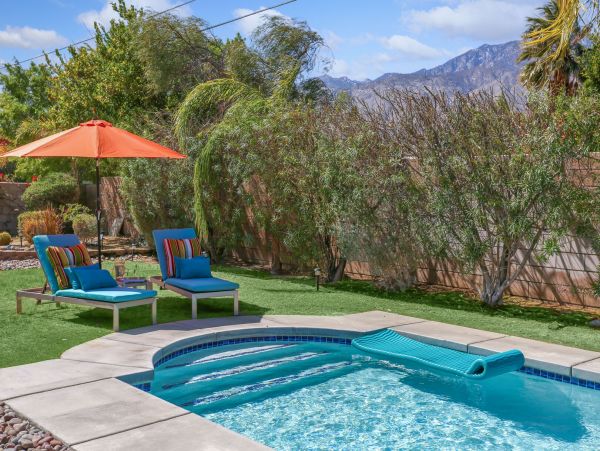Palm Springs Home 991343