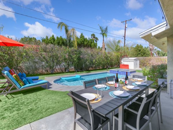 Palm Springs Home 991343