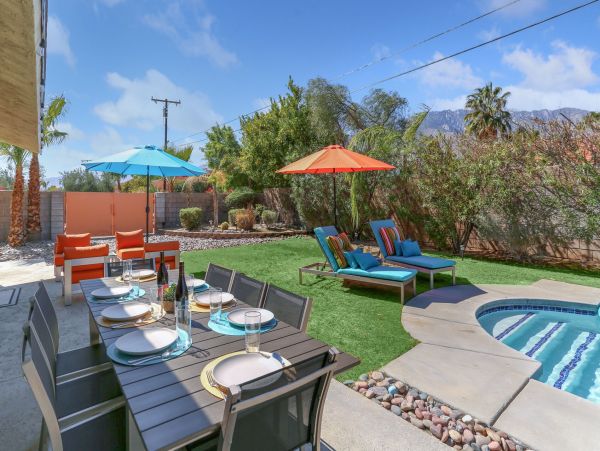 Palm Springs Home 991343