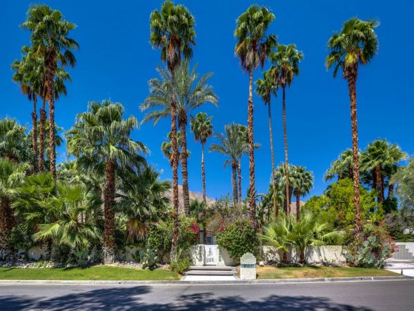 Palm Springs Home 991347
