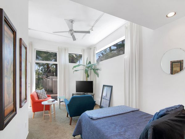 Palm Springs Home 991347