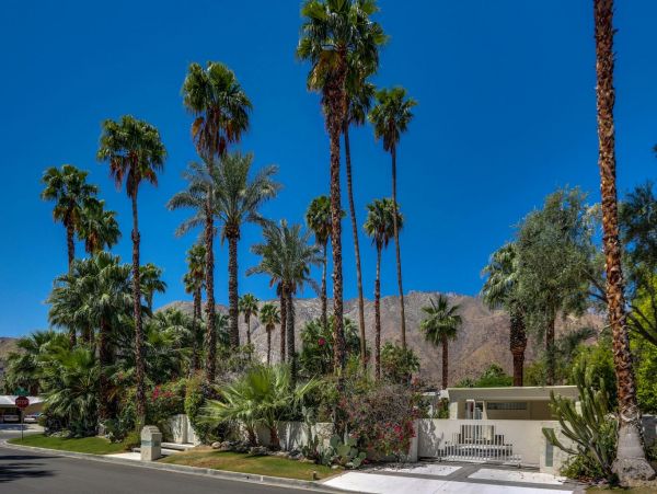 Palm Springs Home 991347