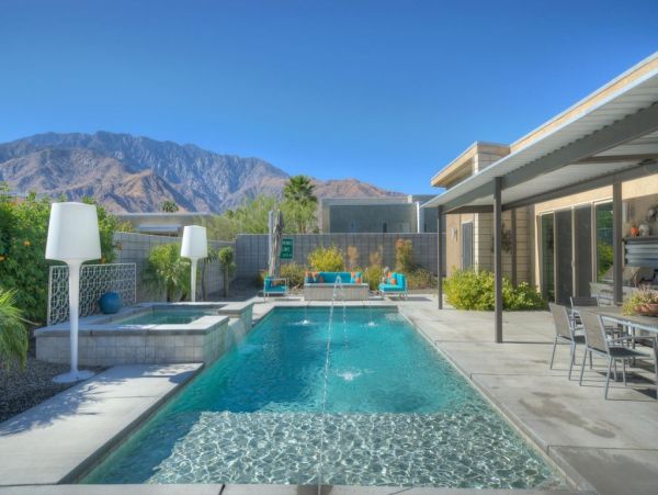 Palm Springs Home 991354