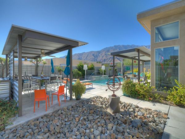Palm Springs Home 991354