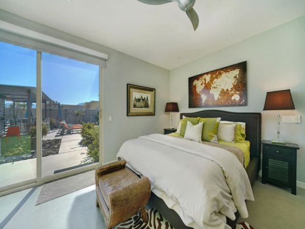 Palm Springs Home 991354