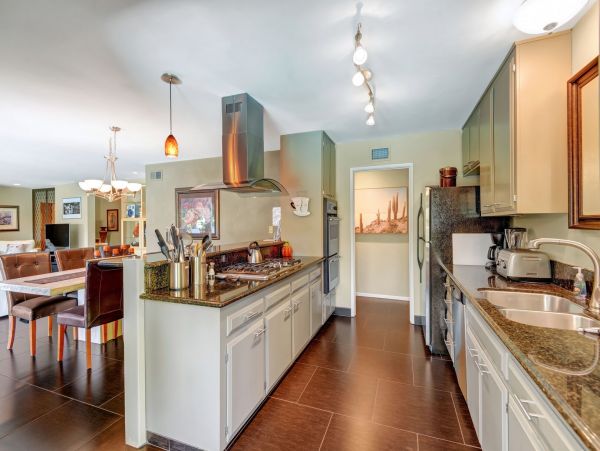 Palm Springs Home 991356