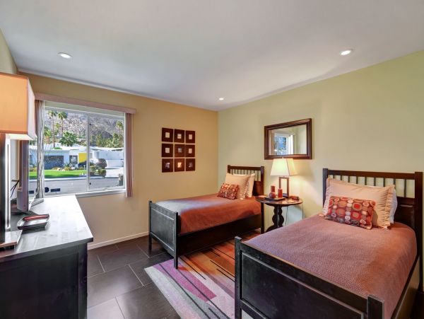 Palm Springs Home 991356