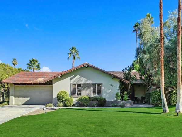 Palm Springs Home 991356