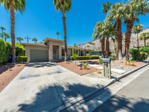 Palm Springs Home 991359