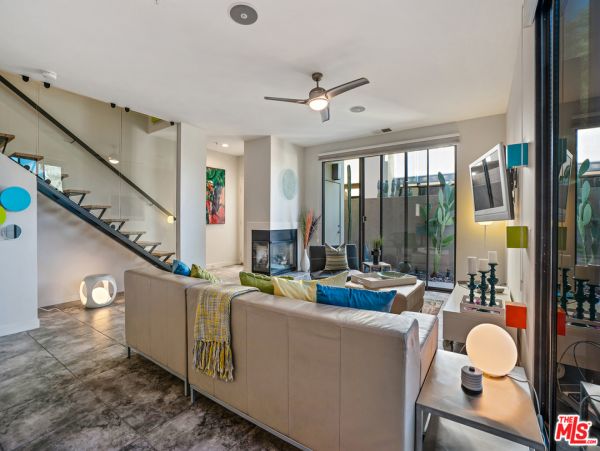 Palm Springs Home 991361