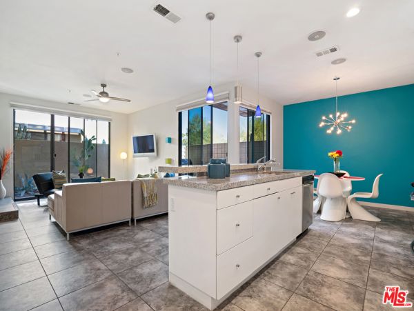 Palm Springs Home 991361