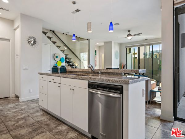 Palm Springs Home 991361