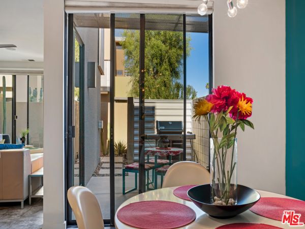 Palm Springs Home 991361