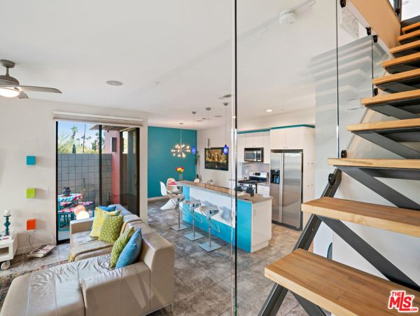Palm Springs Home 991361